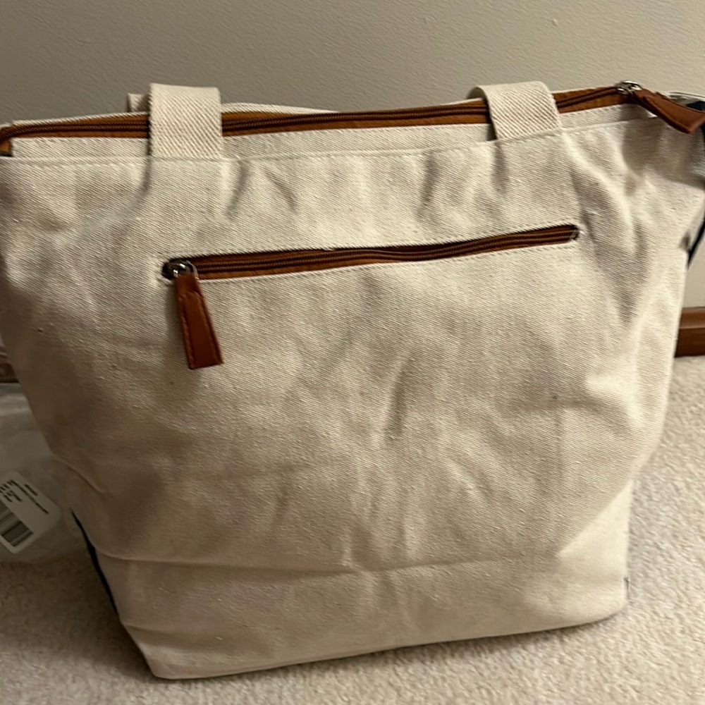 NWT, Happy Life Canvas flag heart tote bag Lg 18”X 15” - Picture 6 of 12